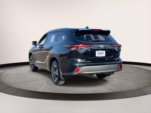 2025 Toyota Highlander Hybrid XLE AWD (Natl)