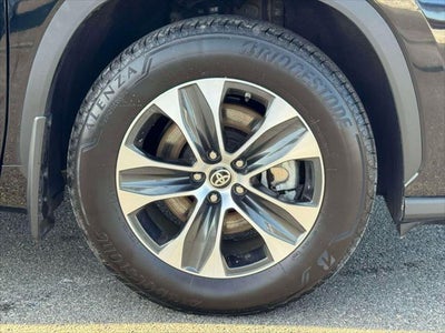 2025 Toyota Highlander Hybrid XLE AWD (Natl)