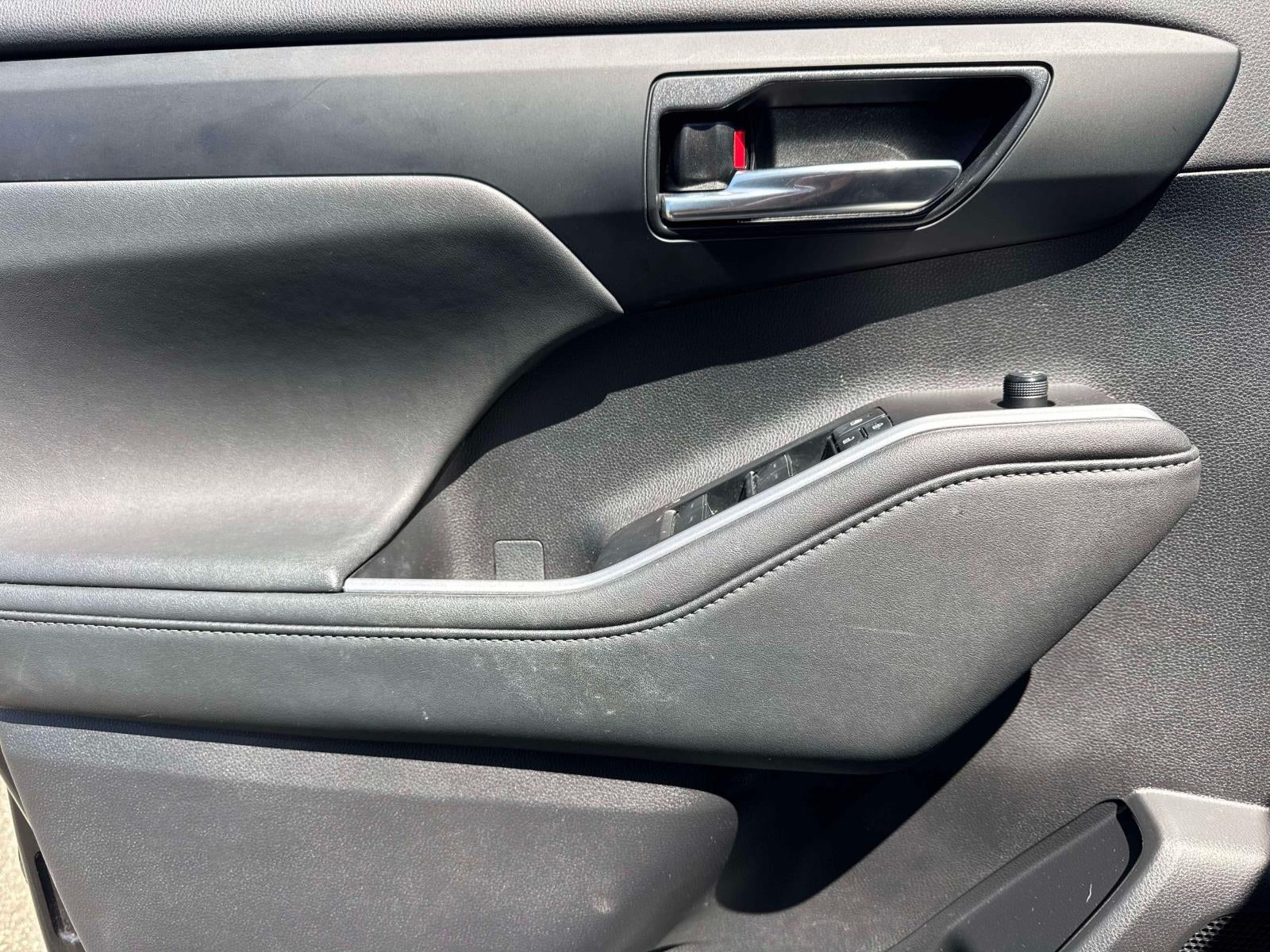 2023 Toyota Highlander XLE AWD (Natl)