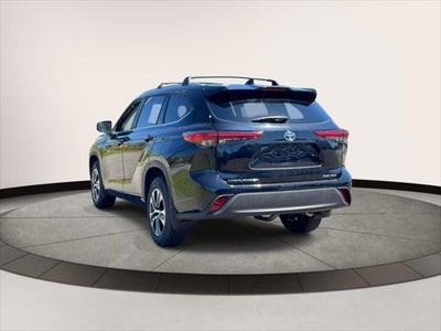 2023 Toyota Highlander XLE AWD (Natl)