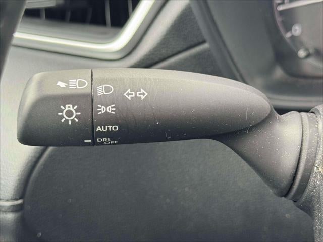 2023 Toyota Corolla Cross LE 4WD (Natl)