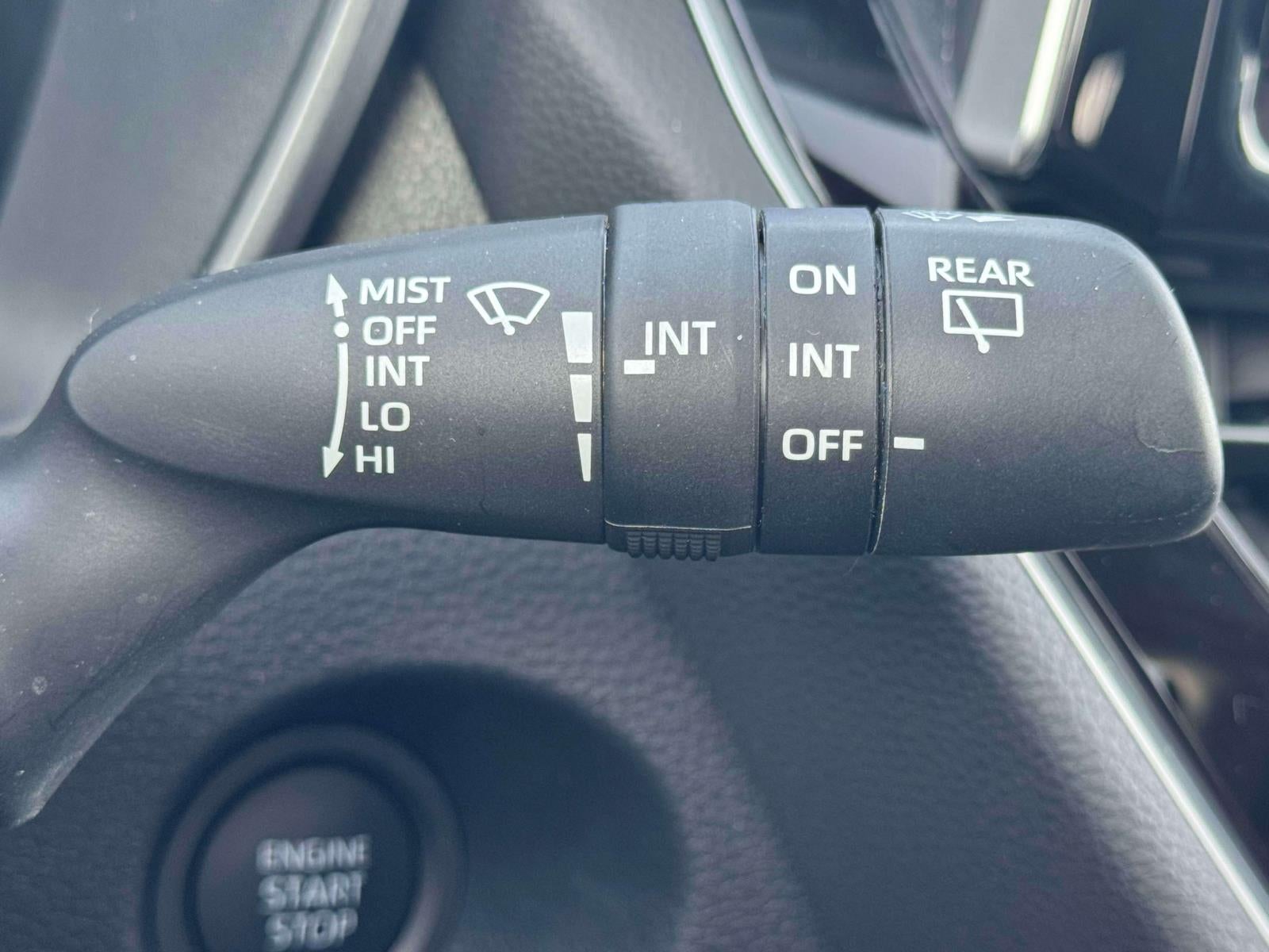 2024 Toyota Corolla Cross XLE 4WD (Natl)