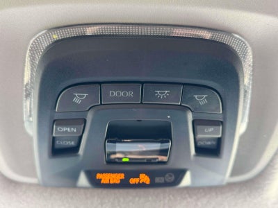 2024 Toyota Corolla Cross XLE 4WD (Natl)