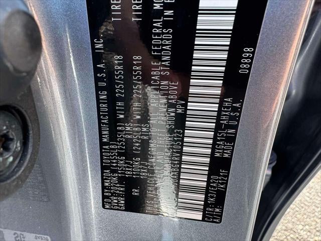 2024 Toyota Corolla Cross XLE 4WD (Natl)