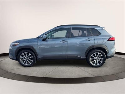 2024 Toyota Corolla Cross XLE 4WD (Natl)