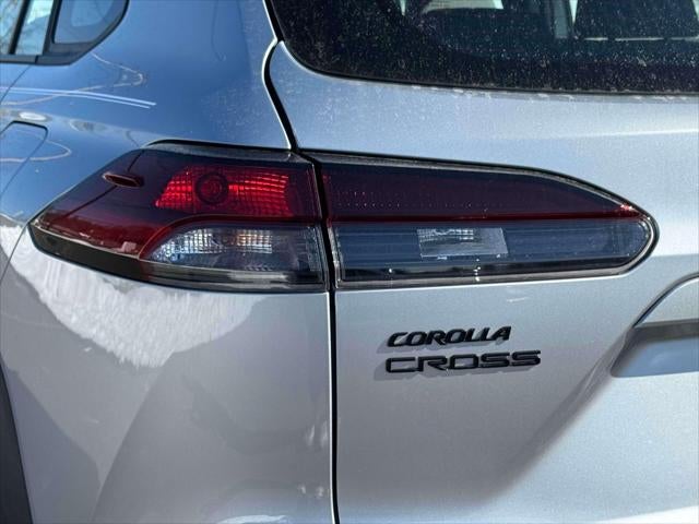 2026 Toyota Corolla Cross Hybrid S 4WD (Natl)