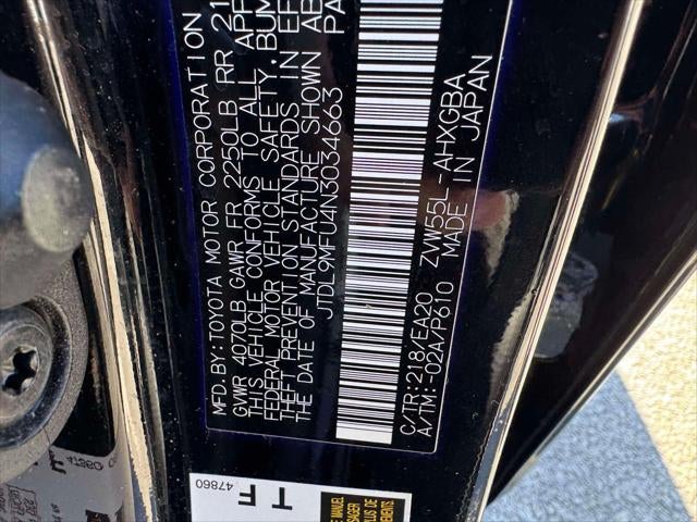 2022 Toyota Prius LE AWD-e (Natl)