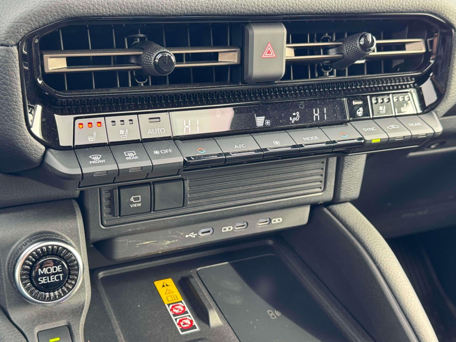 2025 Toyota Land Cruiser 4WD (Natl)