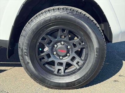 2024 Toyota 4Runner TRD Off Road 4WD (Natl)