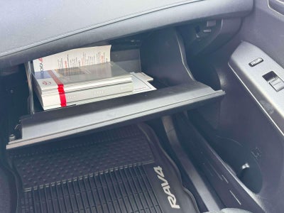 2018 Toyota RAV4 LE AWD (Natl)