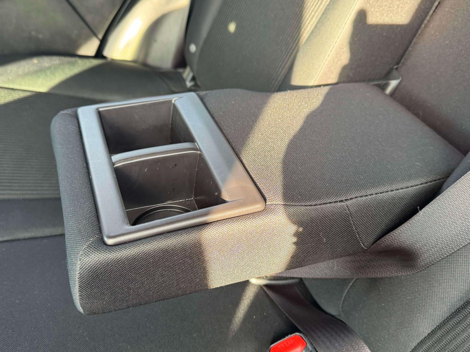 2018 Toyota RAV4 LE AWD (Natl)