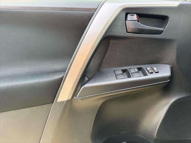 2018 Toyota RAV4 LE AWD (Natl)