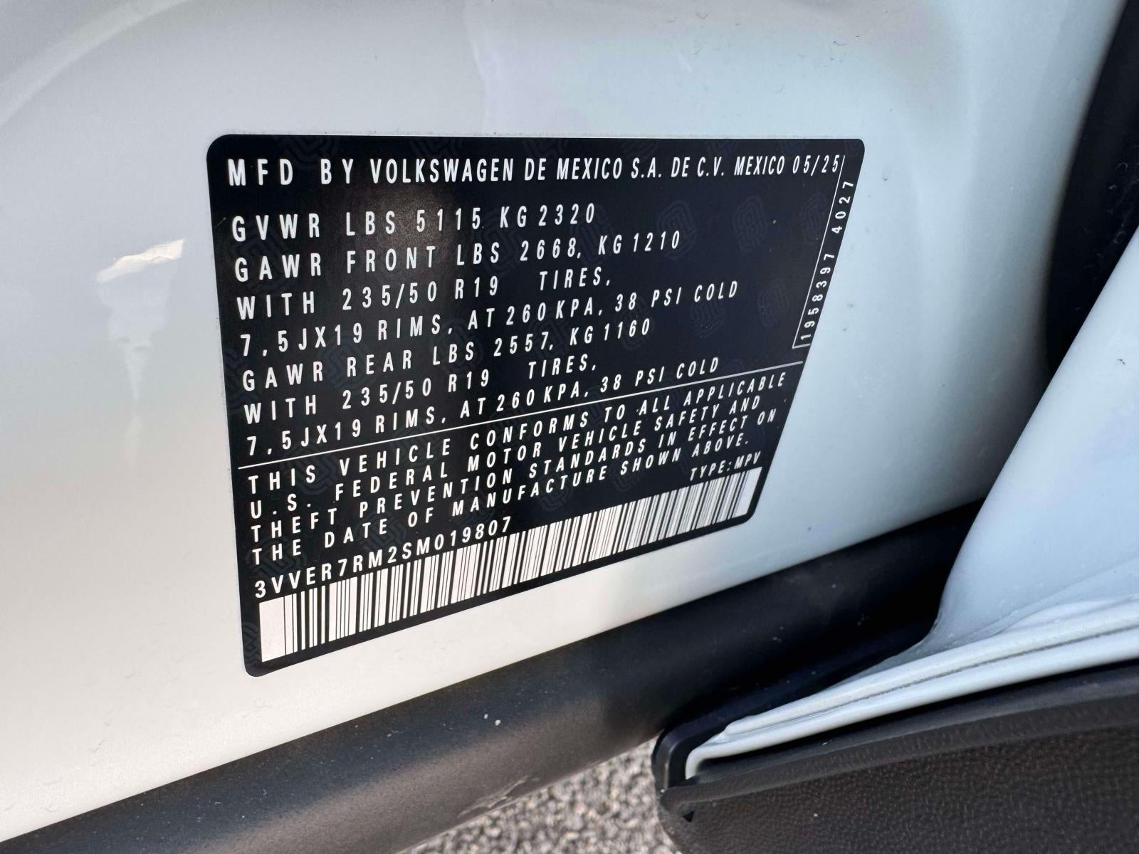 2025 Volkswagen Tiguan 2.0T SE