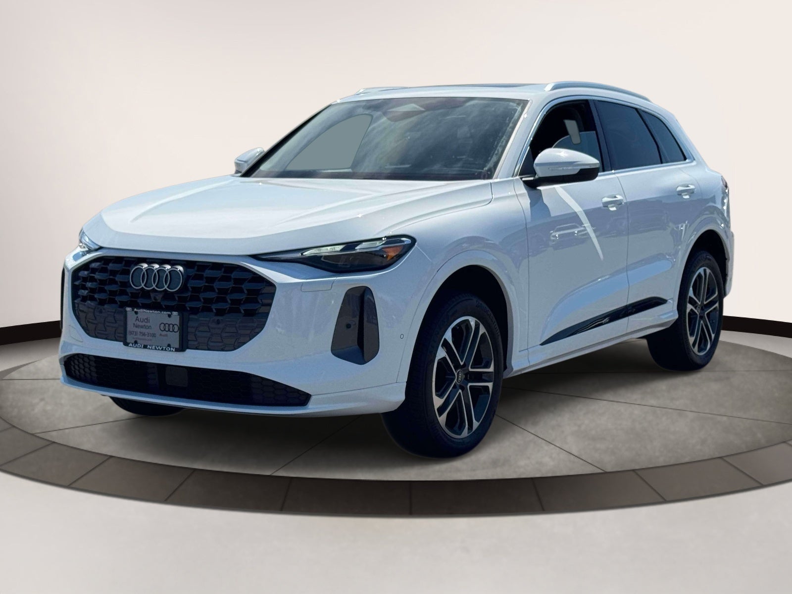 2025 Audi Q5 Premium