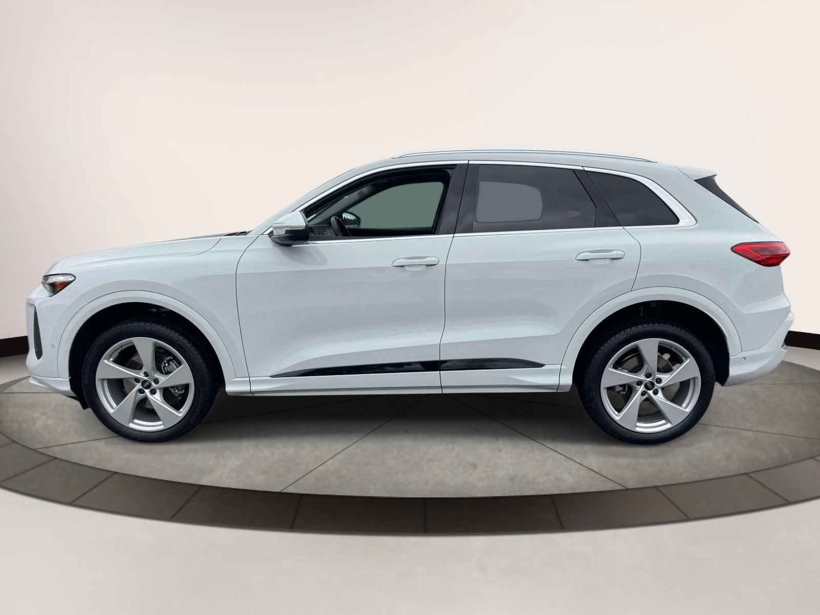 2025 Audi Q5 2.0T Premium Plus