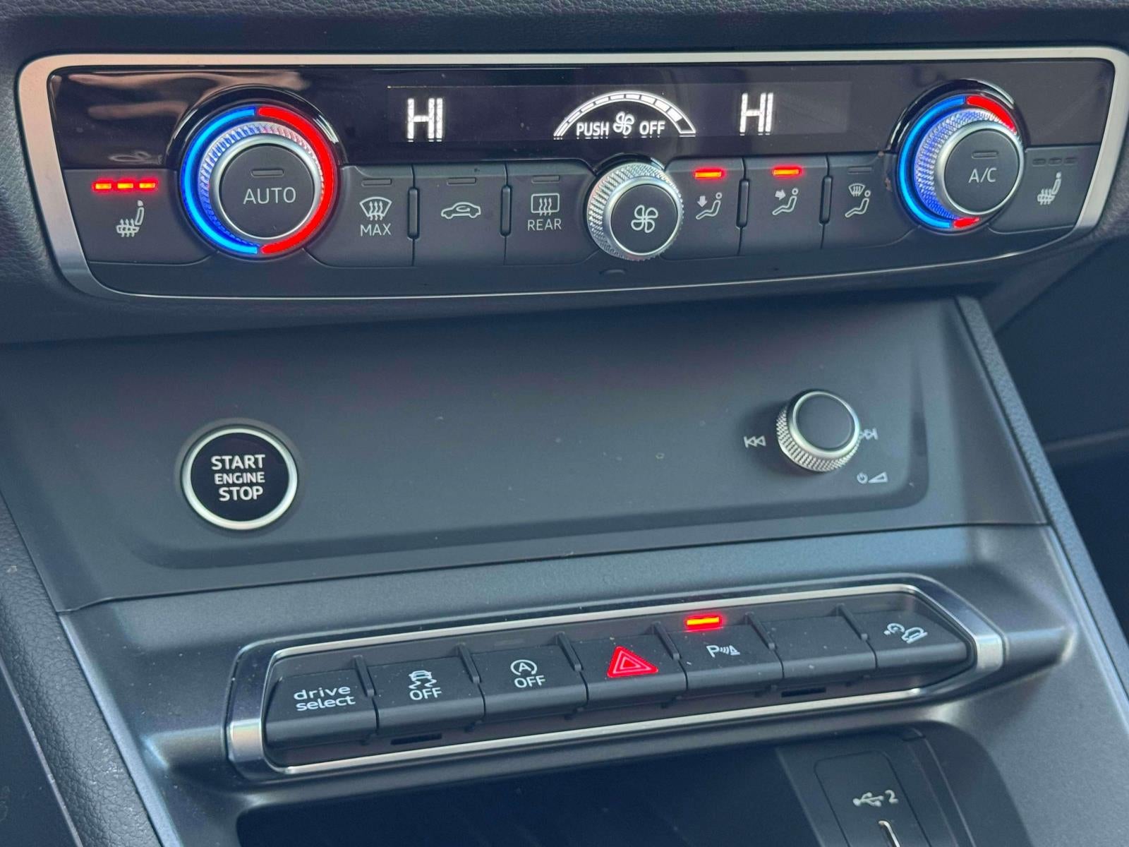 2025 Audi Q3 Premium