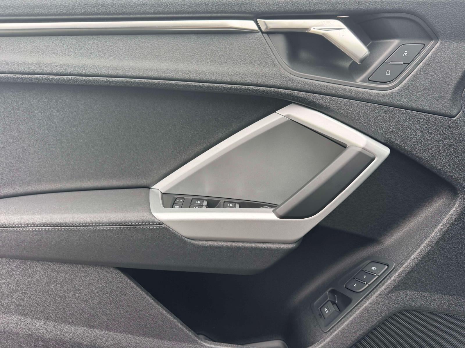 2025 Audi Q3 Premium