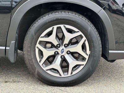 2022 Subaru Forester Premium CVT