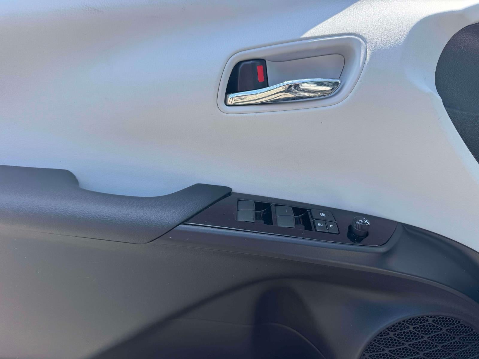 2021 Toyota Prius Prime XLE (Natl)