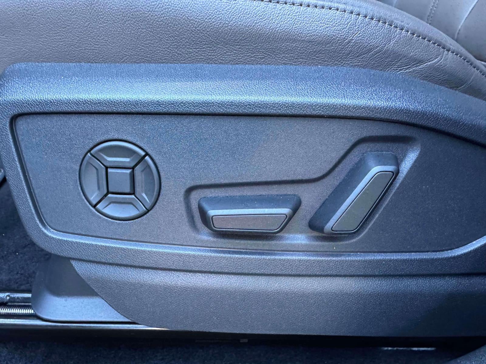 2025 Audi Q5 Premium 2.0 TFSI quattro