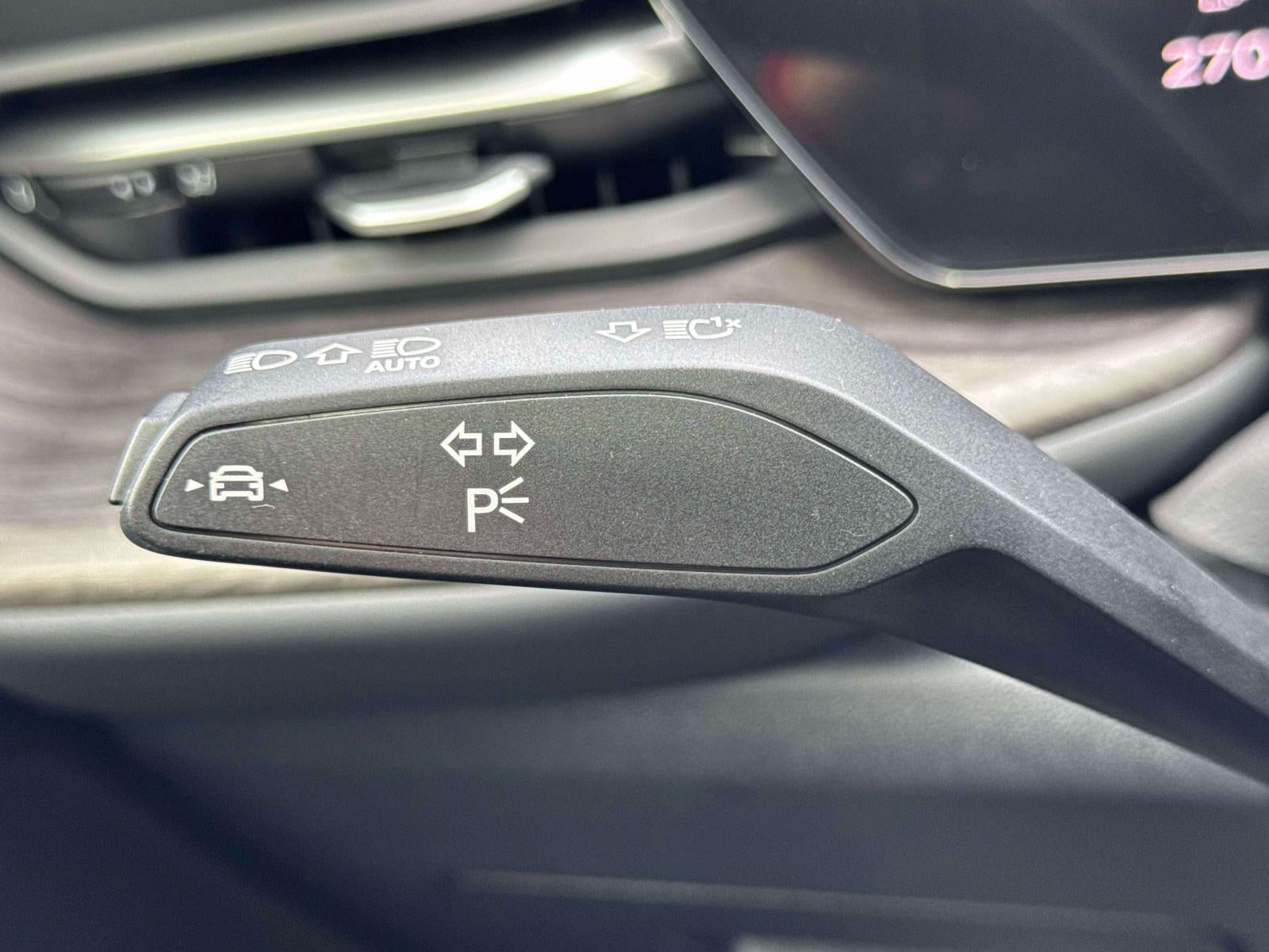 2025 Audi Q5 Premium 2.0 TFSI quattro