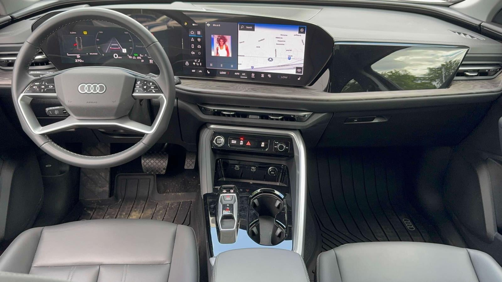 2025 Audi Q5 Premium 2.0 TFSI quattro