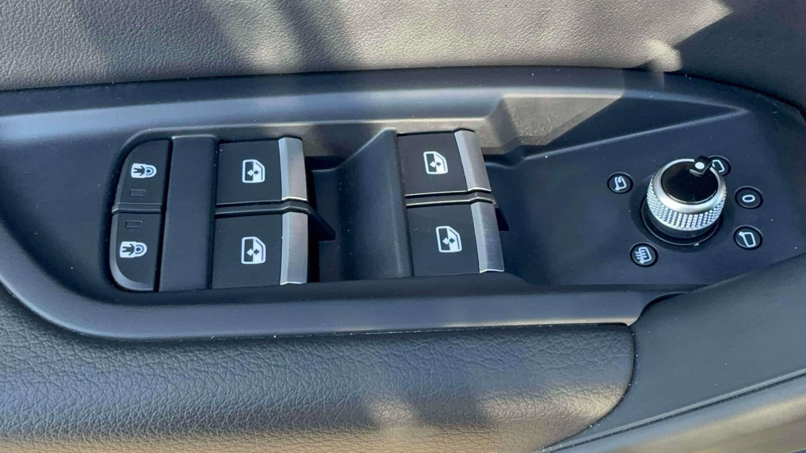 2023 Audi Q5 Premium 40 TFSI quattro