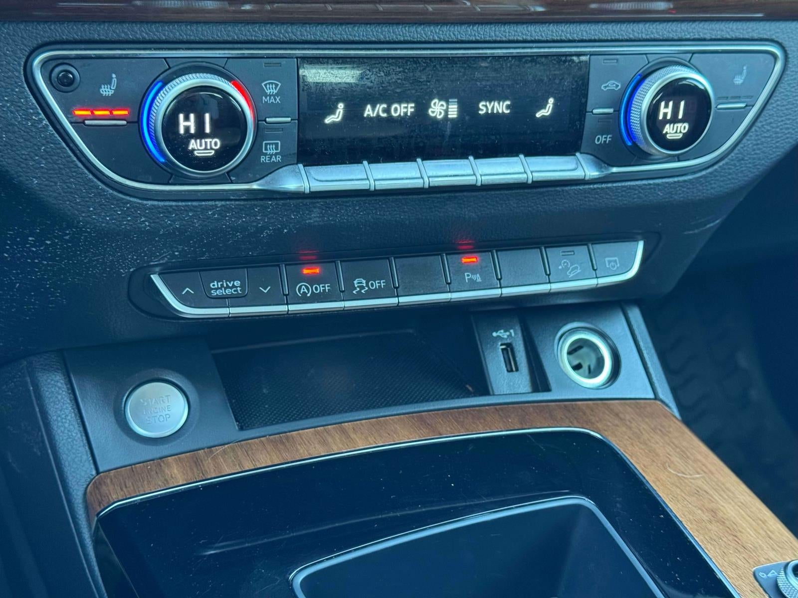 2023 Audi Q5 Premium 40 TFSI quattro