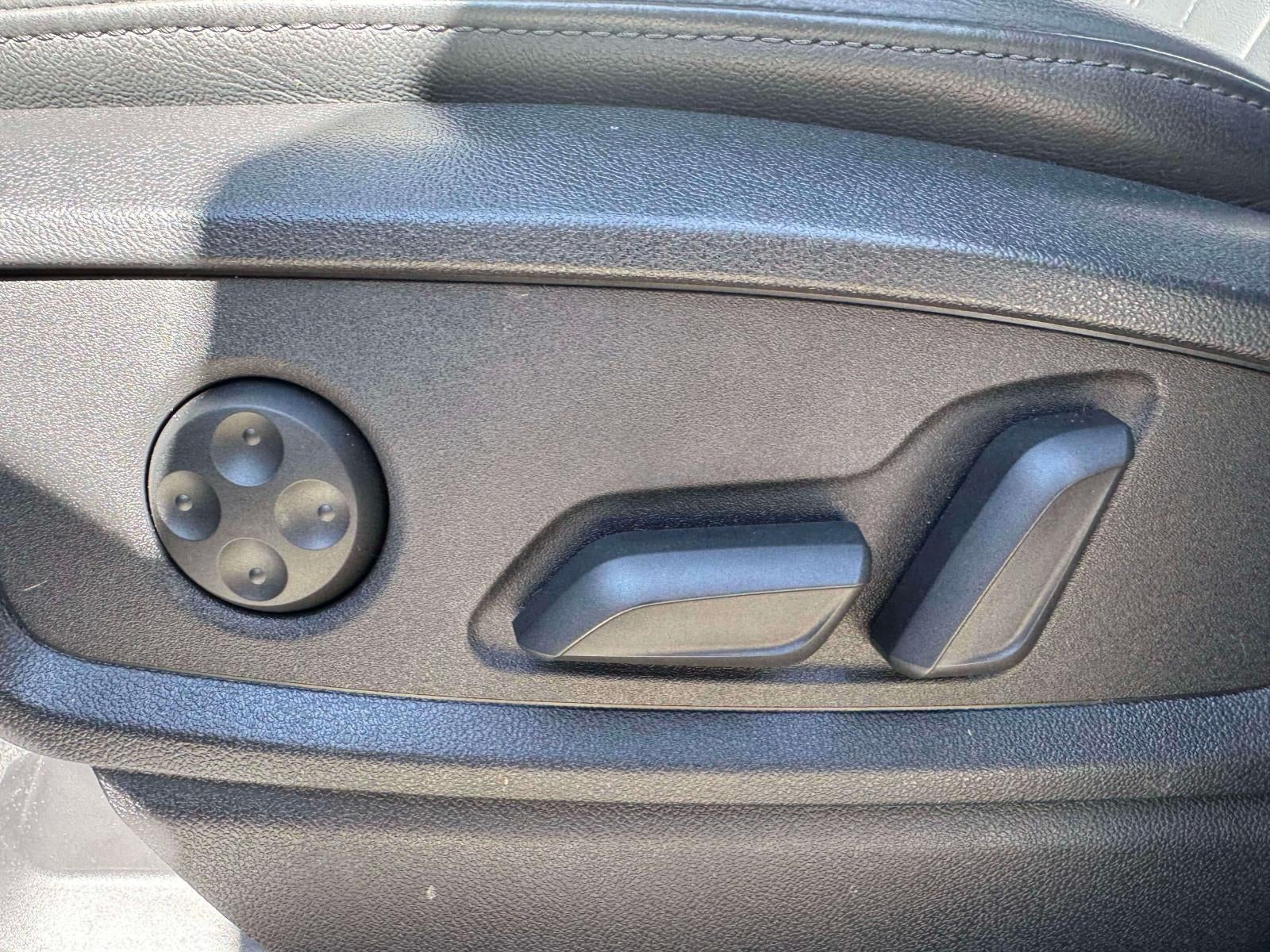 2023 Audi Q5 Premium 40 TFSI quattro