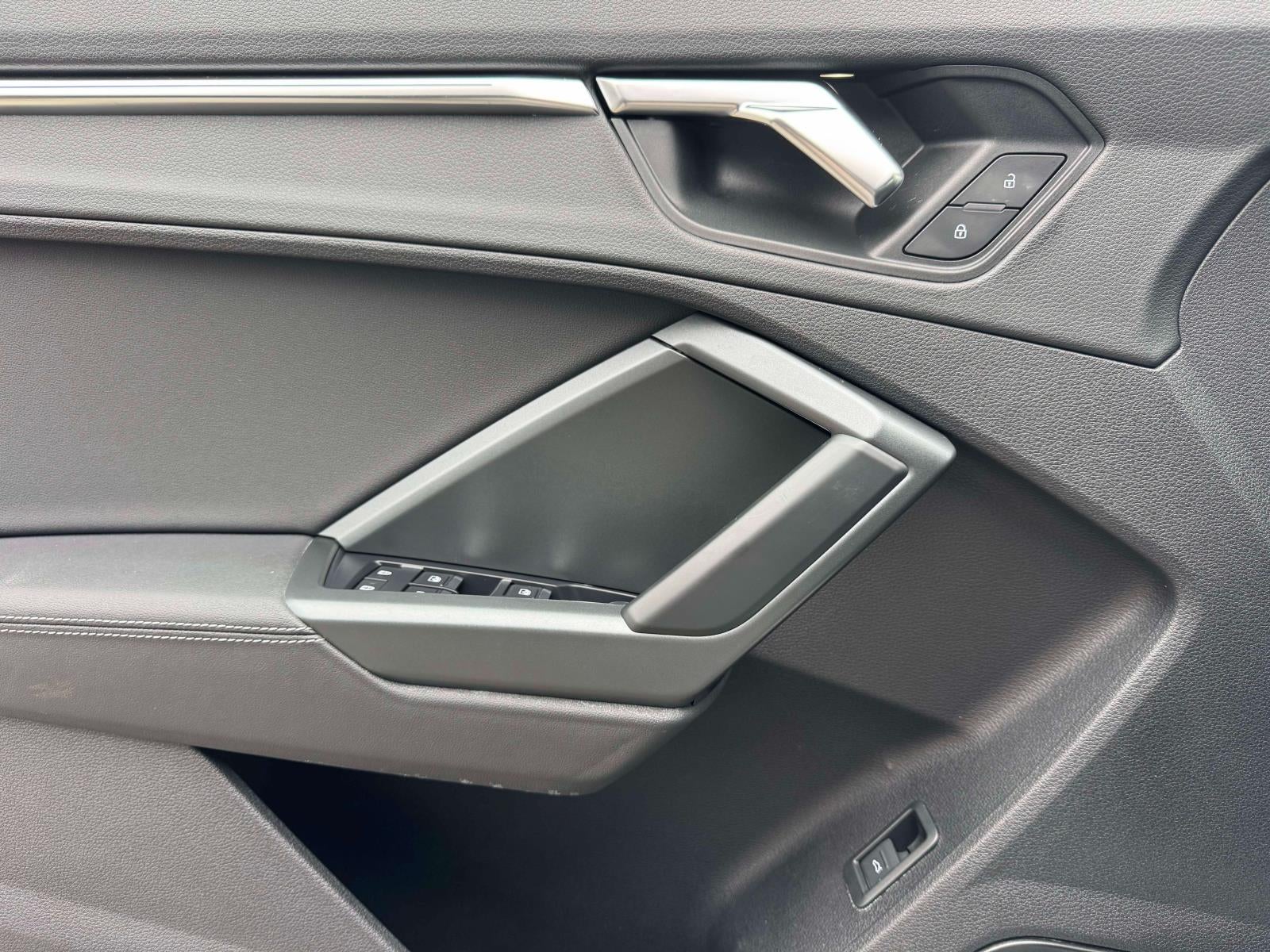 2019 Audi Q3 2.0 TFSI S line Prestige quattro