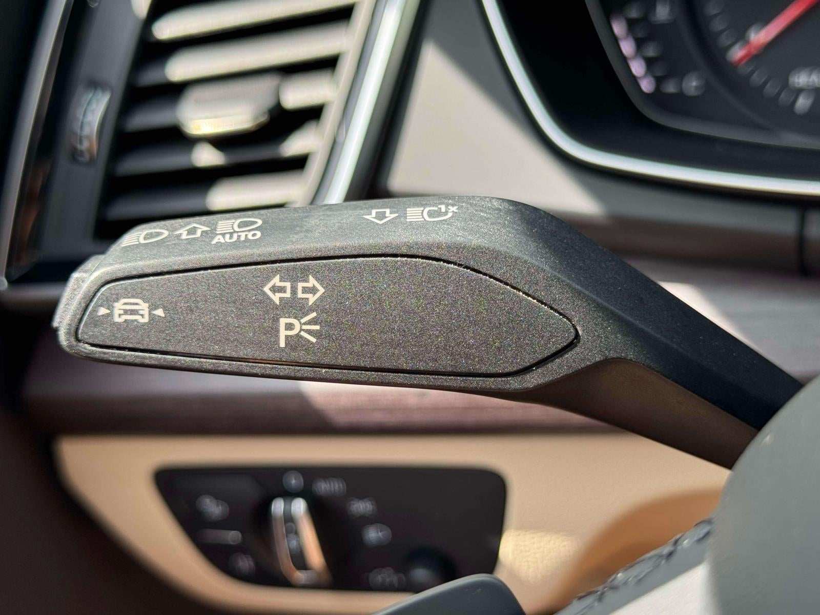 2022 Audi Q5 S line Premium 45 TFSI quattro
