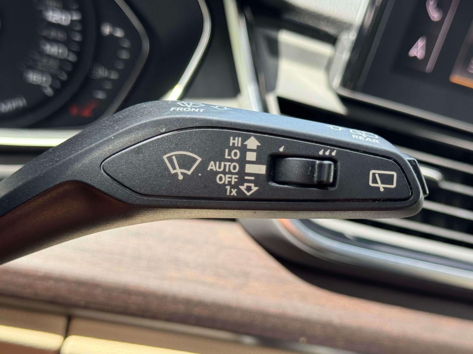 2022 Audi Q5 S line Premium 45 TFSI quattro
