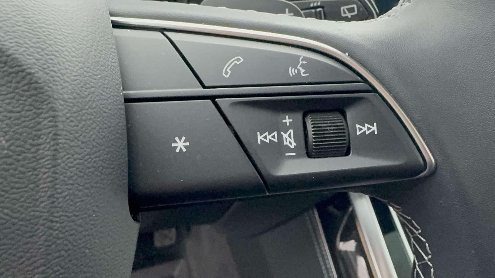 2025 Audi Q7 Premium Plus 45 TFSI quattro