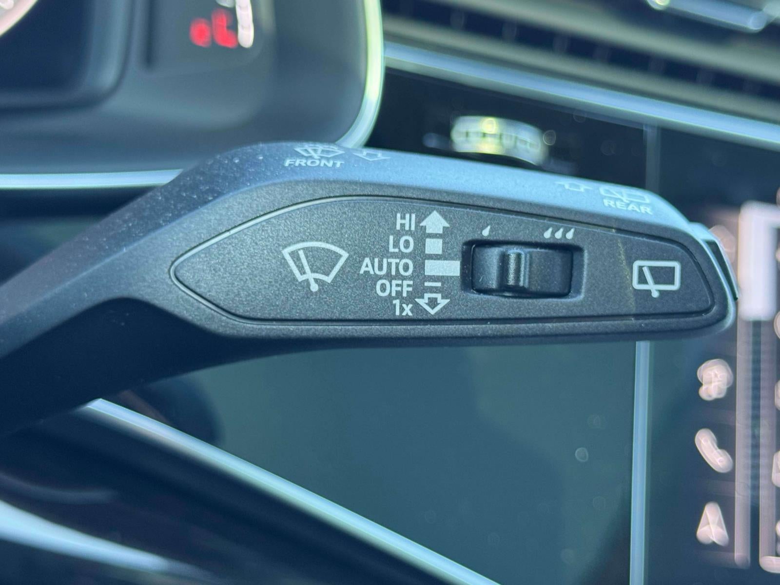 2025 Audi Q7 Premium Plus 45 TFSI quattro