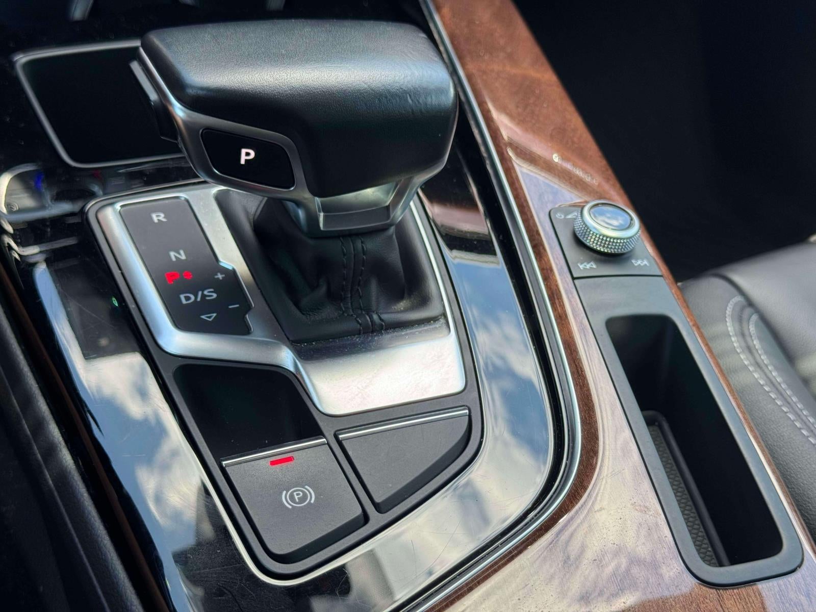 2022 Audi A4 Sedan Premium 40 TFSI quattro