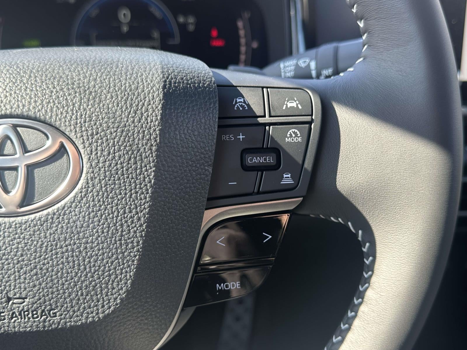 2026 Toyota Camry SE AWD