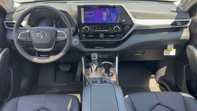2026 Toyota Highlander Hybrid Platinum