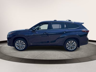 2026 Toyota Highlander Hybrid Platinum