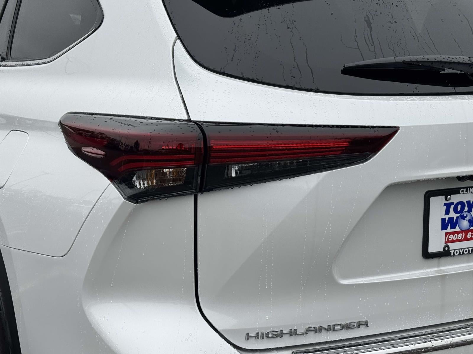 2026 Toyota Highlander Hybrid Platinum