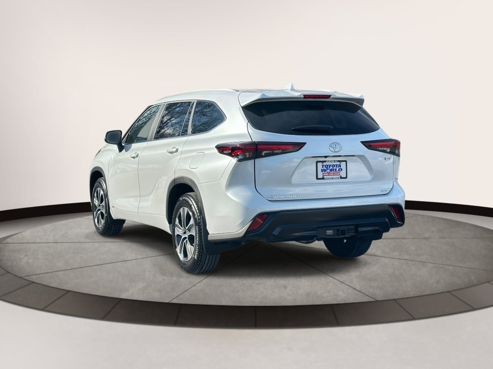 2026 Toyota Highlander Hybrid XLE