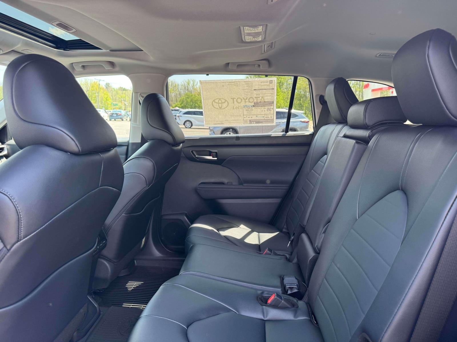 2026 Toyota Highlander Hybrid XLE