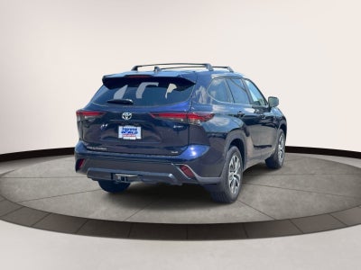 2026 Toyota Highlander Hybrid XLE