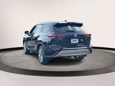 2026 Toyota Highlander Platinum