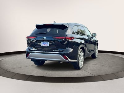 2026 Toyota Highlander Platinum