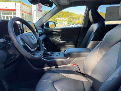 2026 Toyota Highlander XLE
