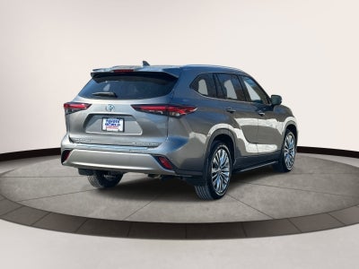 2026 Toyota Highlander Platinum