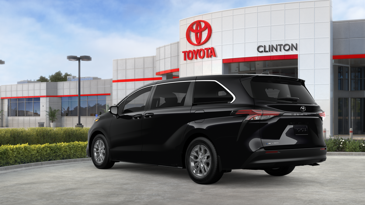 2026 Toyota Sienna LE
