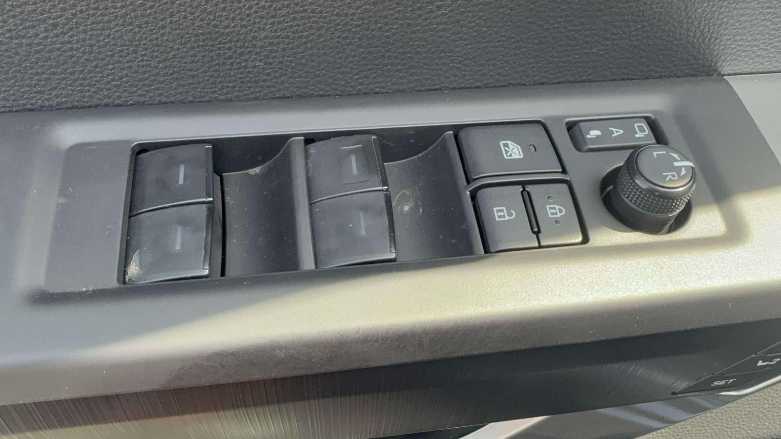 2025 Toyota Tundra i-FORCE MAX Tundra Platinum