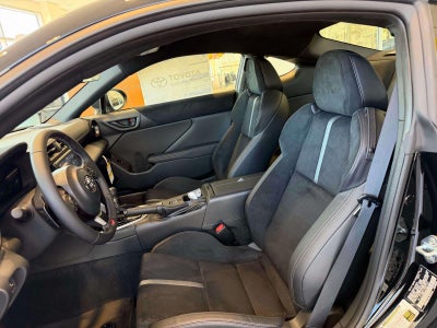 2026 Toyota GR86 Premium AT