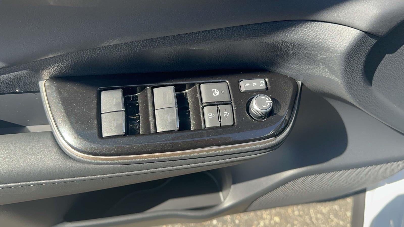 2026 Toyota Toyota Crown XLE